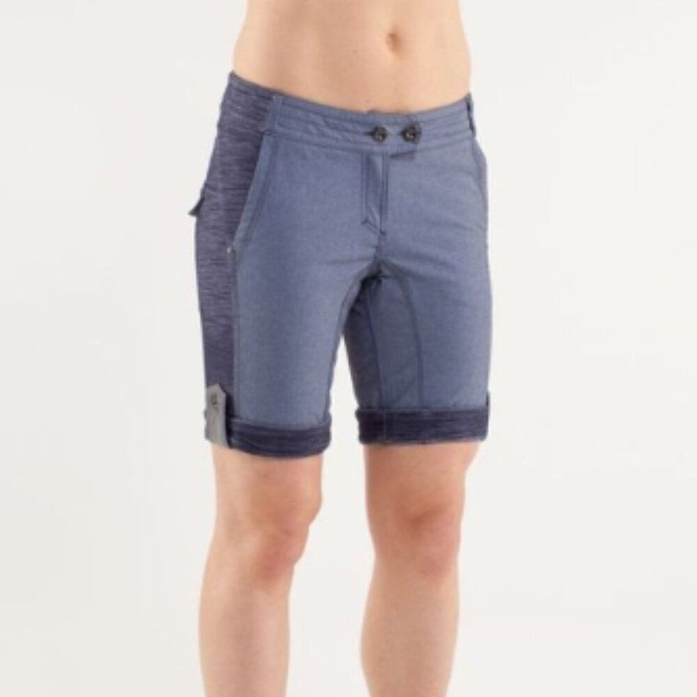 Like New! Lululemon Ride On Short Deep Indigo in Size 8